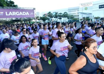 Corrida Contra o Feminicídio reúne mais de 5 mil pessoas em Teresina