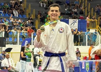 Karatê piauiense brilha em competições nacionais e conquista vaga na seleção brasileira