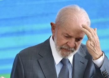 Lula pede ao STF que suspenda processos de vítimas do INSS e anule decisões de indenização