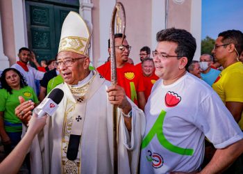 Governador participa da abertura do Festival de Inverno de Pedro II e de celebrações de Corpus Christi em Teresina nesta quinta (19)