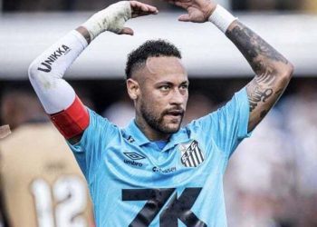 Neymar renova com o Santos até o final de 2025
