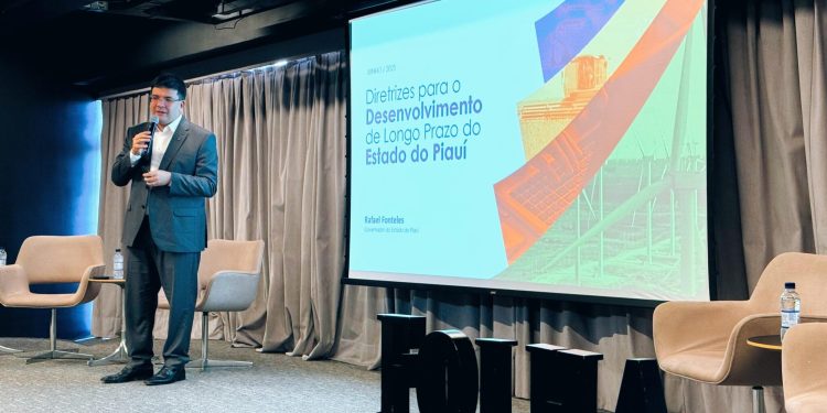 Em palestra, Rafael Fonteles avalia que Piauí colherá frutos de investimentos de longo prazo em 10 anos