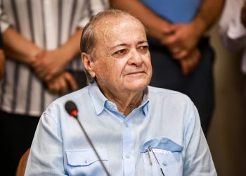 Silvio Mendes diz que Prefeitura “corre contra o tempo” para repor falta de insumos na saúde de Teresina