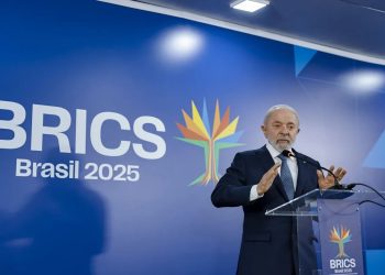 Pesquisa Quaest: 55% dos brasileiros dizem que Lula provocou Trump ao criticá-lo no Brics