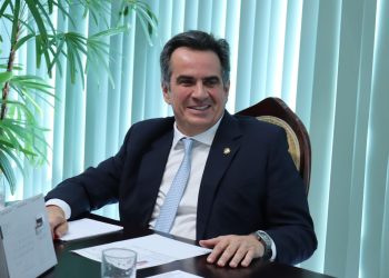 Em nova pesquisa para o senado, Ciro Nogueira lidera com folga todos os cenários em Parnaíba