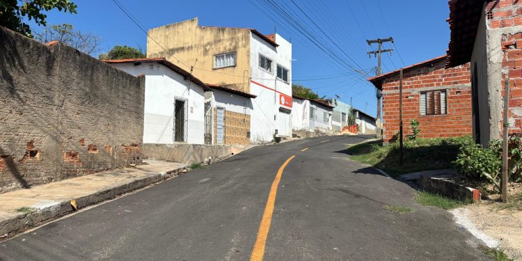 OPA leva asfalto às comunidades do Conjunto Murilo Resende e Vila Ferroviária, em Teresina