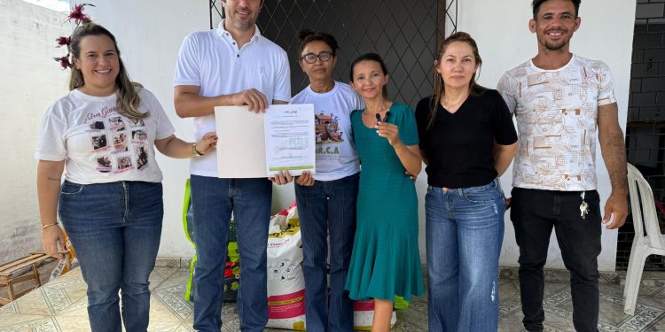 Semarh realiza entrega de 200 kg de ração para a Associação Arca, em Altos