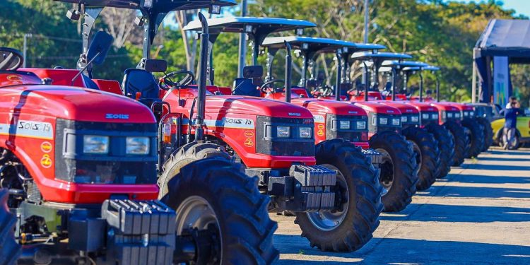 Sada e Codevasf contemplam 12 municípios com entrega kits de irrigação