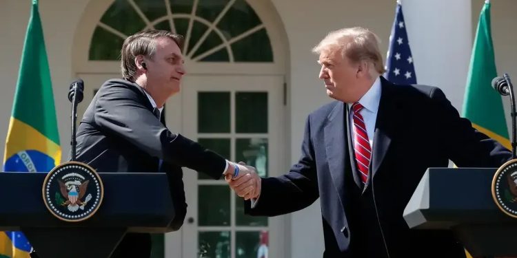 Trump em carta a Bolsonaro: “Julgamento precisa parar imediatamente”