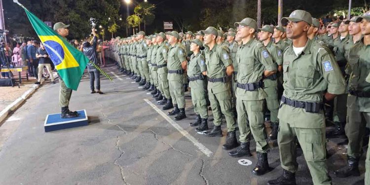 Governador anuncia nomeação de 650 novos policiais militares no Piauí