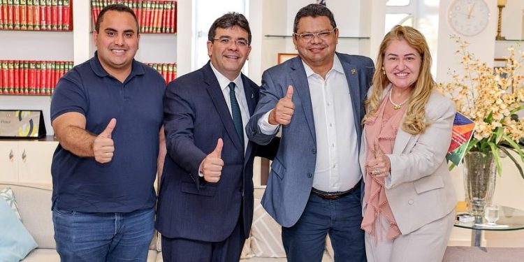 Georgiano Neto acompanha prefeitos em audiência com o governador Rafael Fonteles
