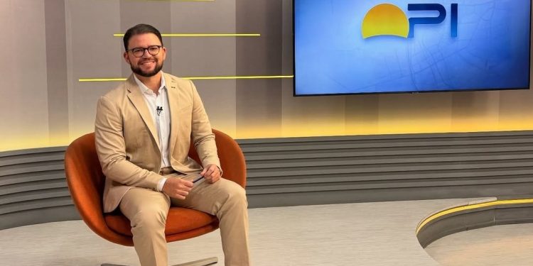 Jornalista Felipe Pereira pede demissão da TV Clube após 17 anos