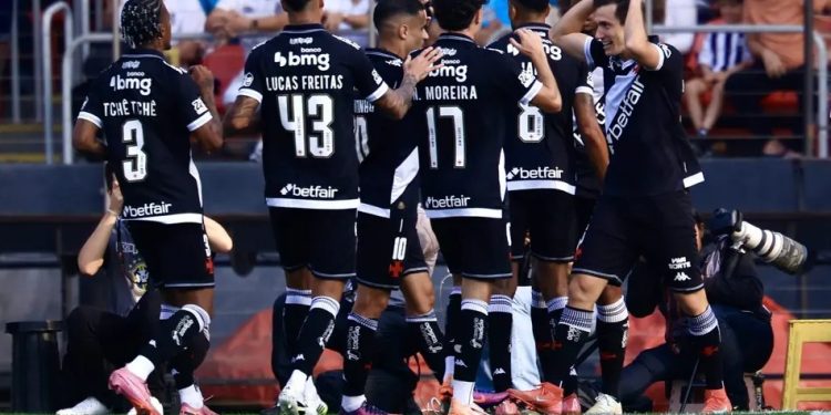 Vasco impõe goleada histórica ao Santos no Morumbis pelo Brasileirão