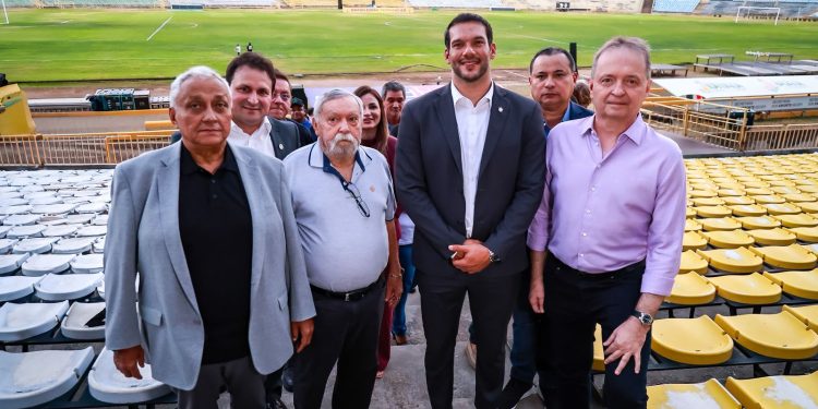 Presidente da CBF visita Albertão  e avalia inclusão  do estádio em Programa de Revitalização