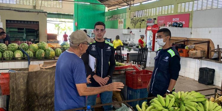 PROGRAMA LIXO ZERO: Prefeitura leva conscientização e Educação Ambiental ao mercado do Parque Piauí