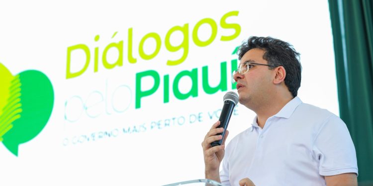 Governador confirma novos concursos e inauguração de UTI no Diálogos pelo Piauí em Uruçuí