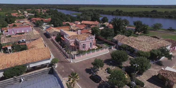 Governador inaugura aeródromo, praça e visita obras de segurança e pavimentação em Barras nesta segunda (22)