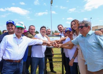 Governador entrega obras estruturantes em Barras e consolida maior investimento da história do município