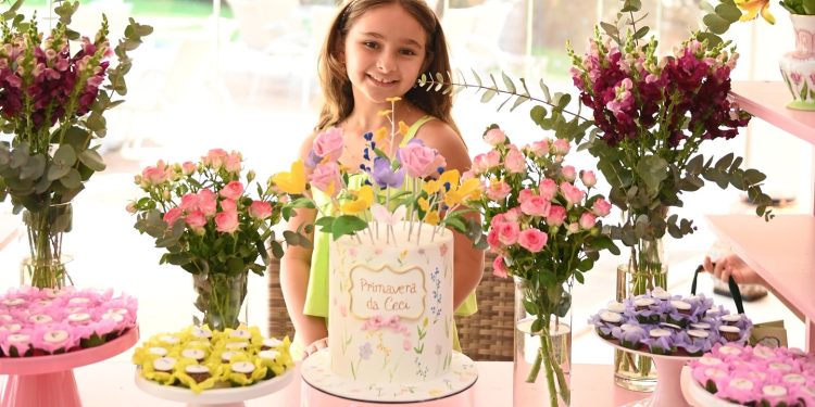 DESTAQUES SOCIEDADE: Comemoracão em torna da pequena Cecília e MAIS…