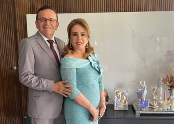 DESTAQUES SOCIEDADE: Comemoração para Solange Martins por seu niver e MAIS…