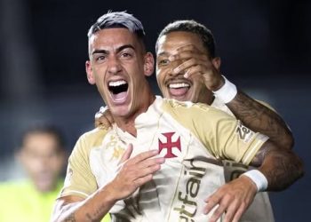 De virada, Vasco bate Bahia por 3 a 1 e volta a vencer em casa pelo Brasileirão após 4 meses