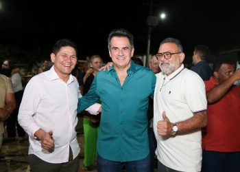 Ciro Nogueira participa do tradicional festejo de São Miguel Arcanjo em Miguel Alves