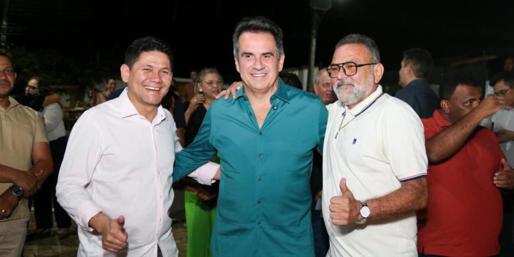 Ciro Nogueira participa do tradicional festejo de São Miguel Arcanjo em Miguel Alves