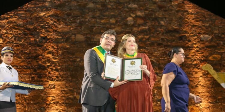 Em Parnaíba, Governo do Piauí homenageia 24 personalidades com a Ordem do Mérito Renascença