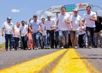 Governador inaugura rodovia que liga Alto Longá a Coivaras e a São João da Serra