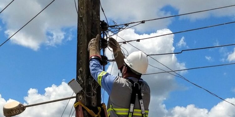 Consumidores urbanos receberão compensação se ficarem sem energia por mais de 24h