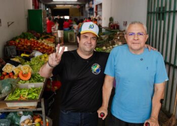 Toni Rodrigues e Tiago Junqueira realizam encontro com moradores na Zona Sul de Teresina