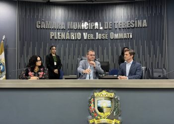 Prefeitura de Teresina realiza prestação de contas do 2º quadrimestre na Câmara Municipal