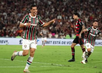 Fluminense vence Flamengo, que vê vantagem para o Palmeiras diminuir no Brasileirão