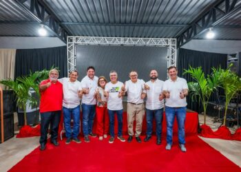 Dr. Vinicius reúne 700 lideranças do Médio Parnaíba e destaca investimentos de mais de R$ 31 milhões para a região