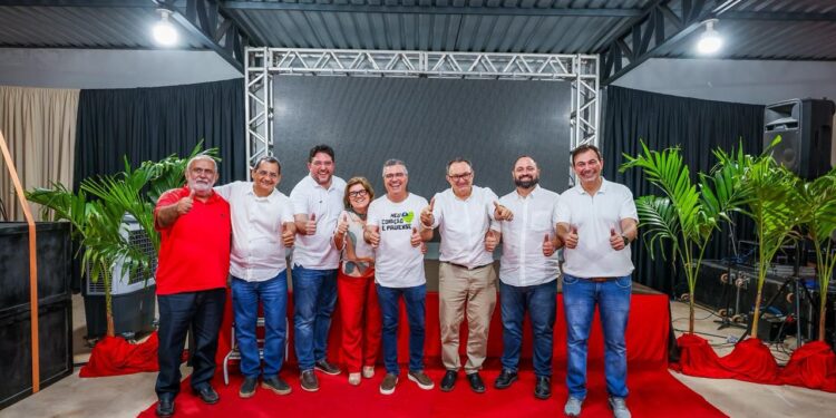 Dr. Vinicius reúne 700 lideranças do Médio Parnaíba e destaca investimentos de mais de R$ 31 milhões para a região