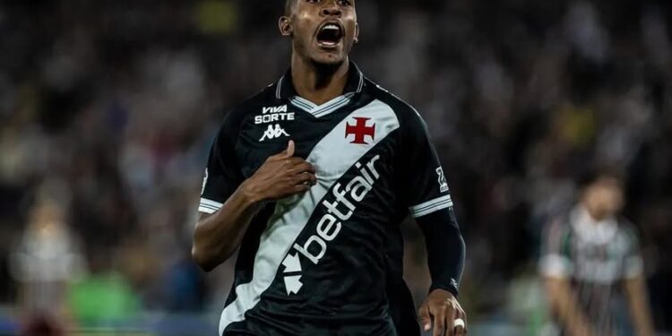 Vegetti marca nos acréscimos, e Vasco vence o Fluminense na semi da Copa do Brasil