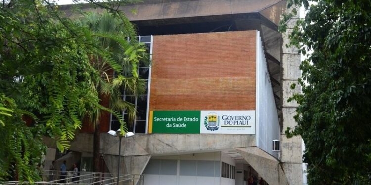 Governo do Piauí lança edital de concurso da saúde com 1.646 vagas e salários de até R$ 12,3 mil