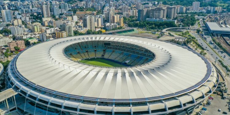 Rio terá ponto facultativo na quarta-feira (17), dia de Flamengo e Vasco em finais