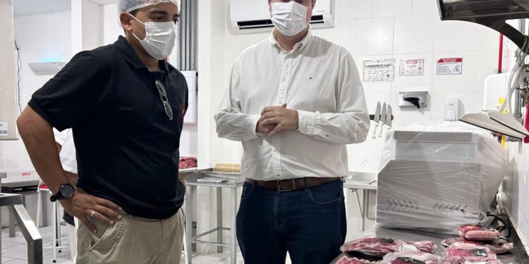 Badespi impulsiona setor produtivo com investimento sustentável em empresa do setor de cortes de carnes