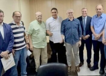 Silvio Mendes assina ordem de serviço para a reforma do Ginásio Poliesportivo no Lourival Parente