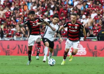 Flamengo e Corinthians vão decidir a Supercopa Rei 2026 em Brasília