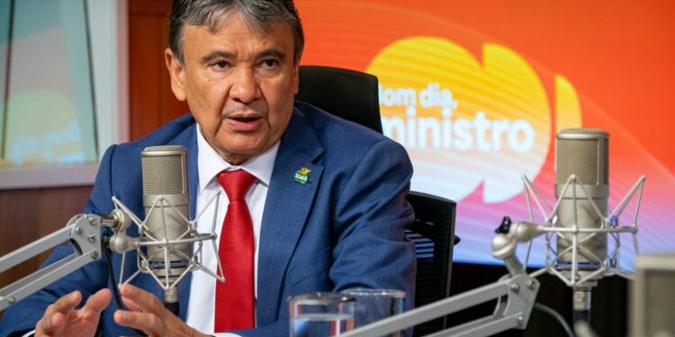 Em entrevista ao “Bom Dia, Ministro”, Wellington Dias destaca expansão do Gás do Povo e proteção às famílias de baixa renda
