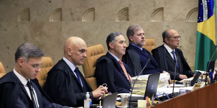 Reação de Moraes expõe racha na cúpula do STF sobre código de ética