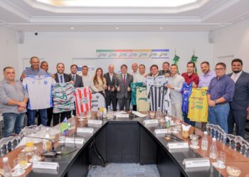 Governador anuncia aporte de R$ 8 milhões para fortalecer futebol piauiense