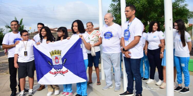 Prefeito Silvio Mendes abre o ano letivo 2026 da rede municipal escolar de Teresina
