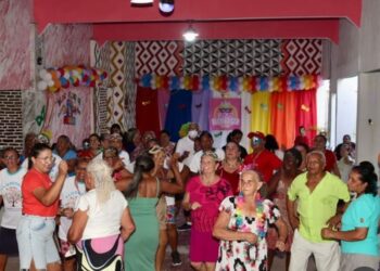 Carnaval do Bloco Florescer celebra integração e retorno em Hugo Napoleão