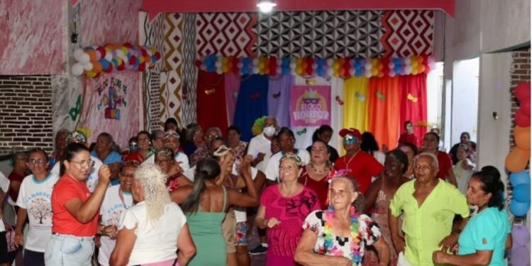 Carnaval do Bloco Florescer celebra integração e retorno em Hugo Napoleão
