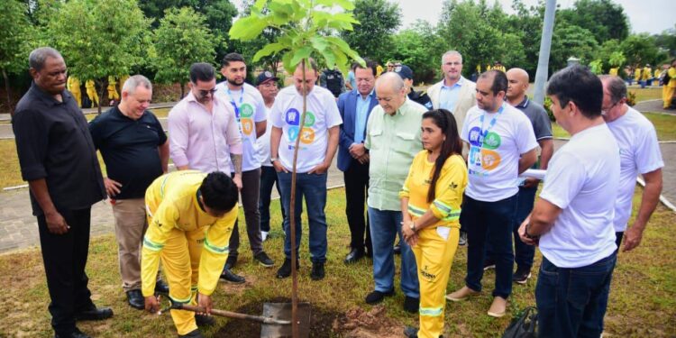 Prefeitura de Teresina realiza Dia D do projeto “SDU nos Bairros” no Parque Sul