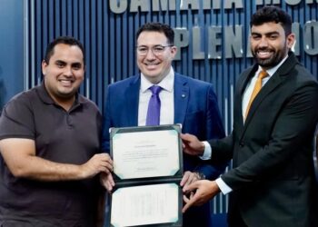 Coordenador do DNOCS Piauí/Maranhão, Assis Rocha, recebe o título de cidadania teresinense