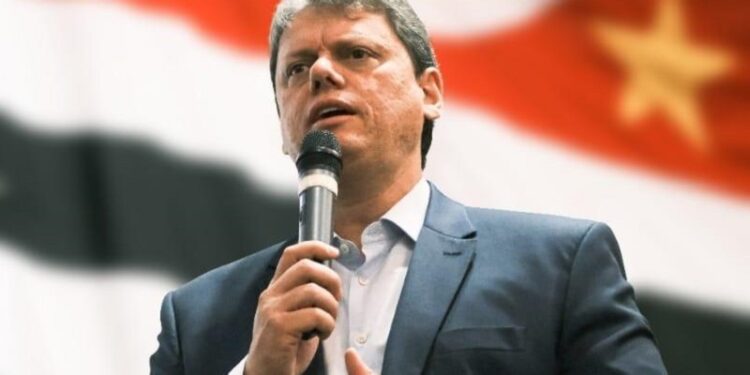 Paraná Pesquisas: Tarcísio lidera contra Haddad e Alckmin ao governo de SP